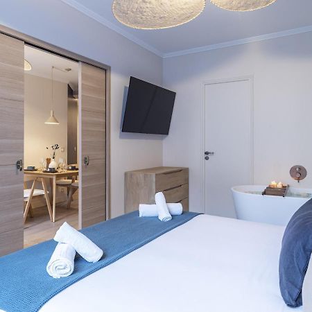 The Blue Suite On Champs Elysees Avenue París Exterior foto