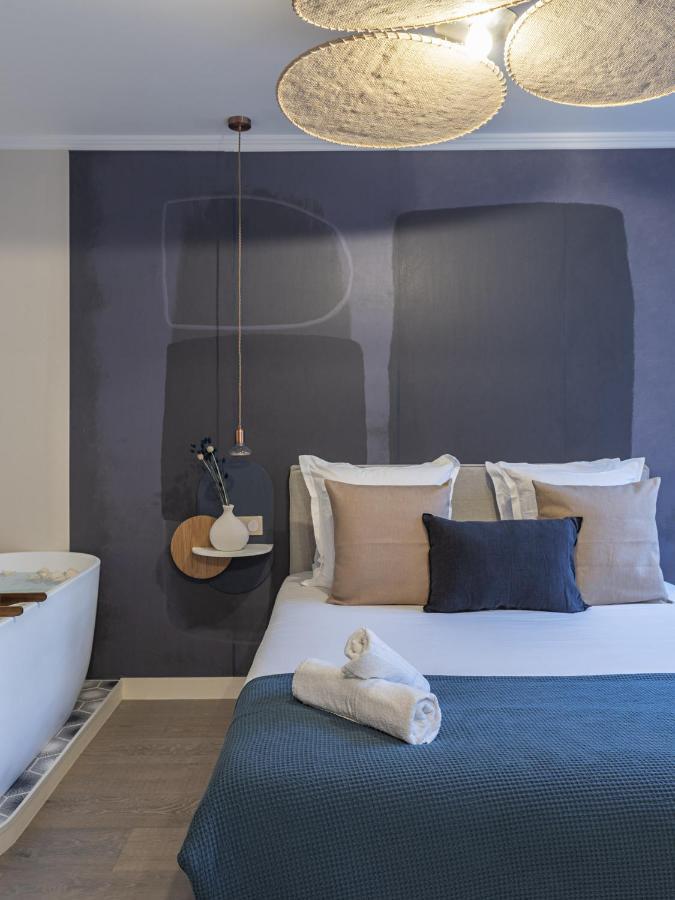 The Blue Suite On Champs Elysees Avenue París Exterior foto